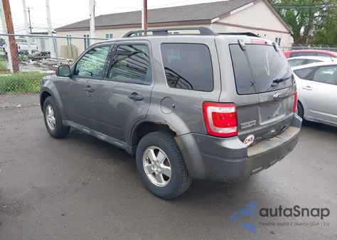 2011 Ford Escape Xlt from USA, damaged, VIN 1FMCU0D78BKB21063